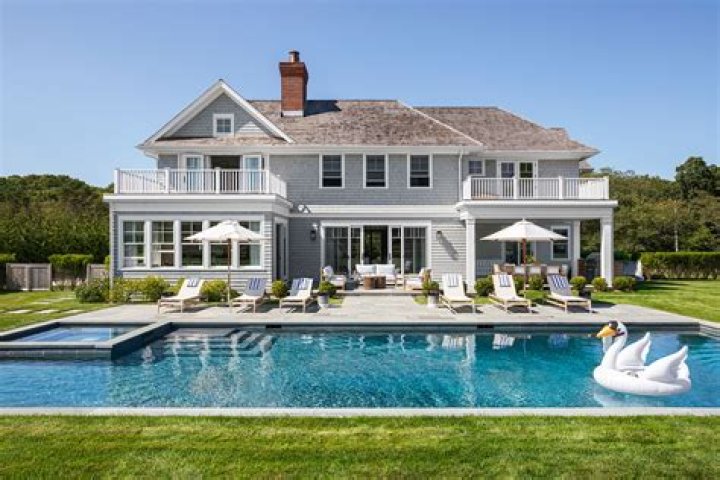 Chanel Hamptons Photos: Capturing Elegance And Glamour