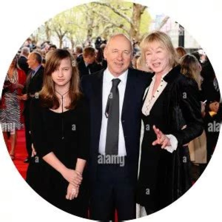 Mark Knopfler Children: Meet Issy Knopfler, Katya Ruby Rose Knopfler, Benji Knopfler, and Joseph Knopfler