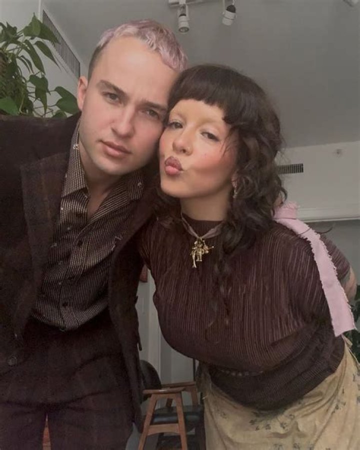 Melanie Martinez – Boyfriend, Parents &amp; Family